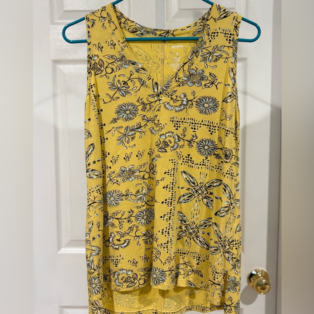 Sonoma Floral Yellow Sleeveless Top tunic small